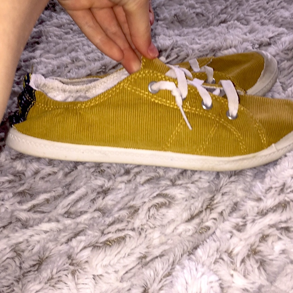 Woman’s shoes